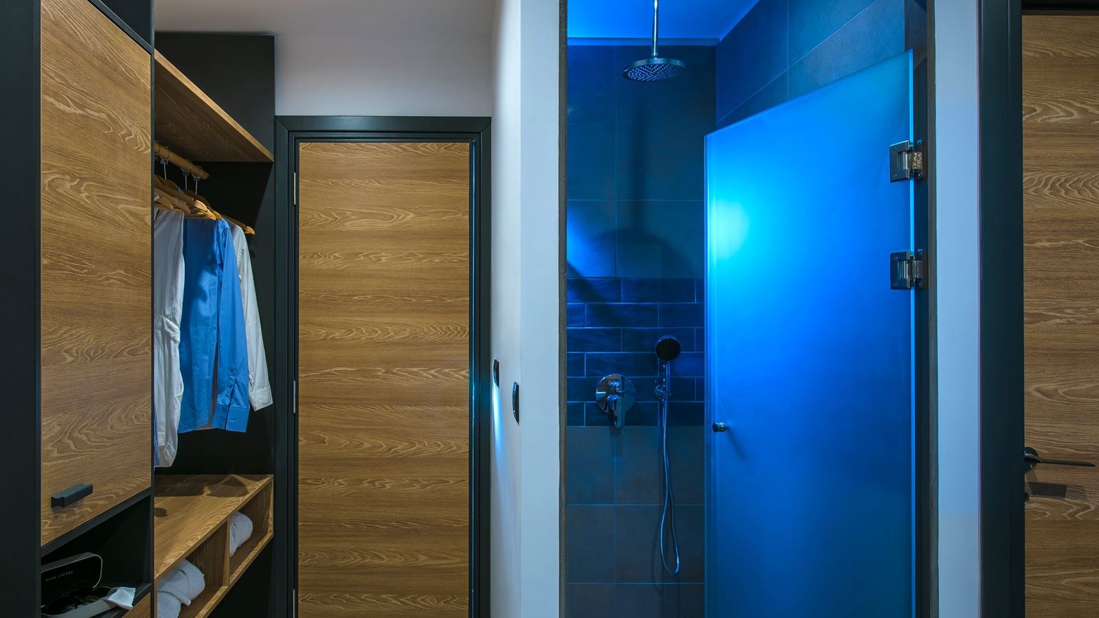 rooms-room-superior-with-indoor-jacuzzi