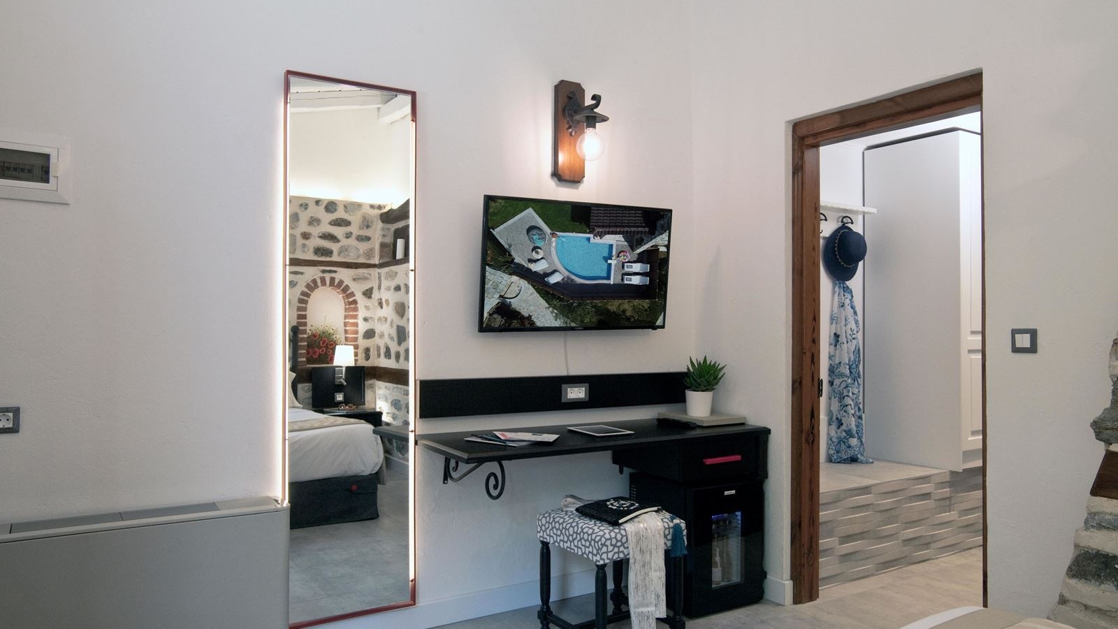 rooms-maisonette-private-pool