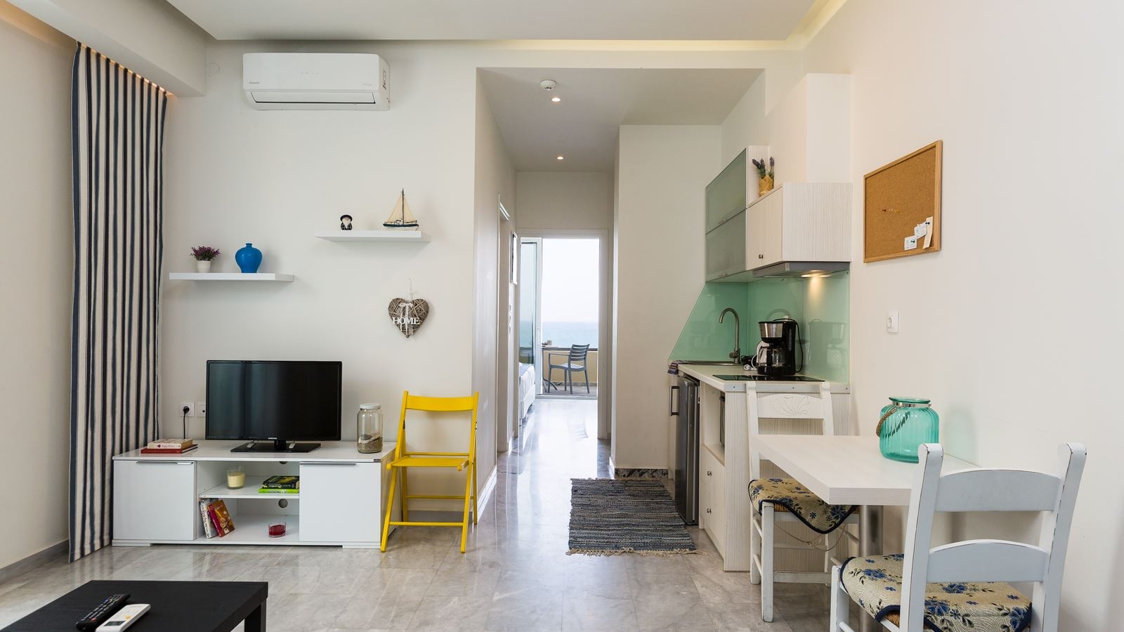 rooms-1-bedroom-apartment-sea-view