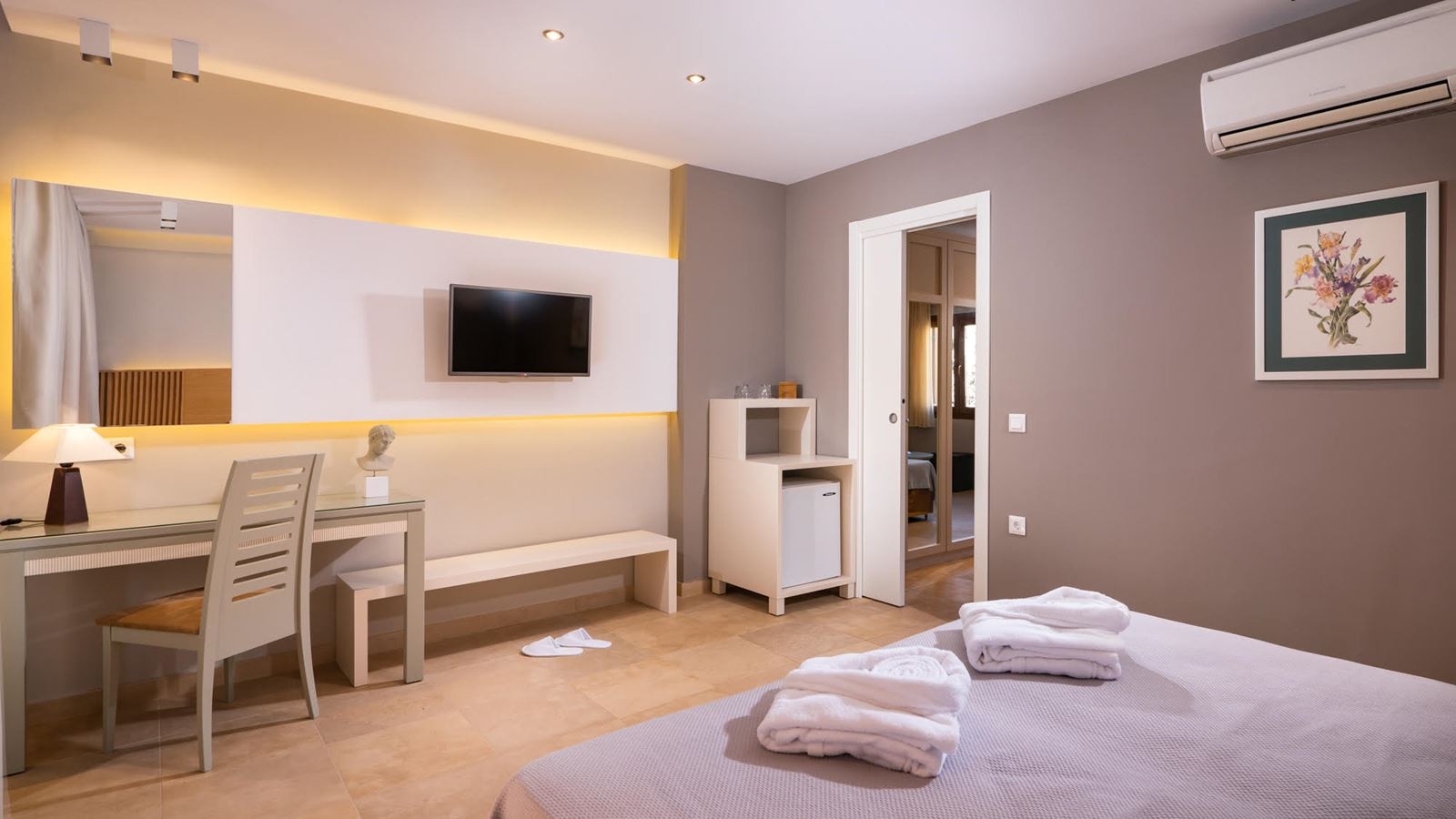 rooms-deluxe-junior-suite-garden-or-pool-view