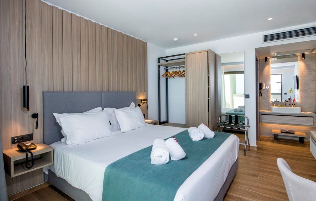 rooms-superior-double-room