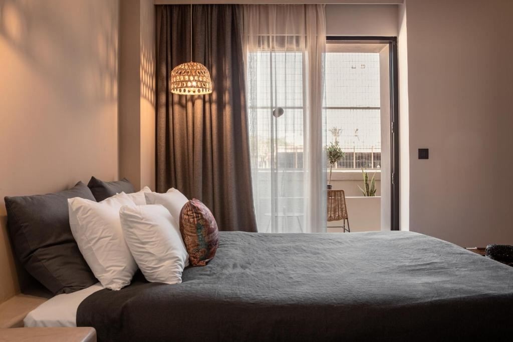 rooms-suite-junior-balcony