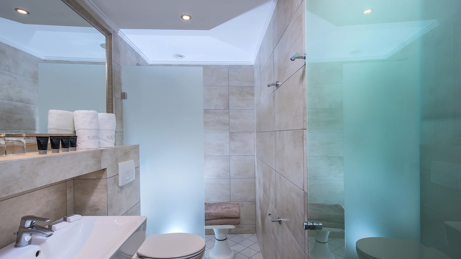 rooms-room-standart-single-use-side-see-view-balkony-or-terrace