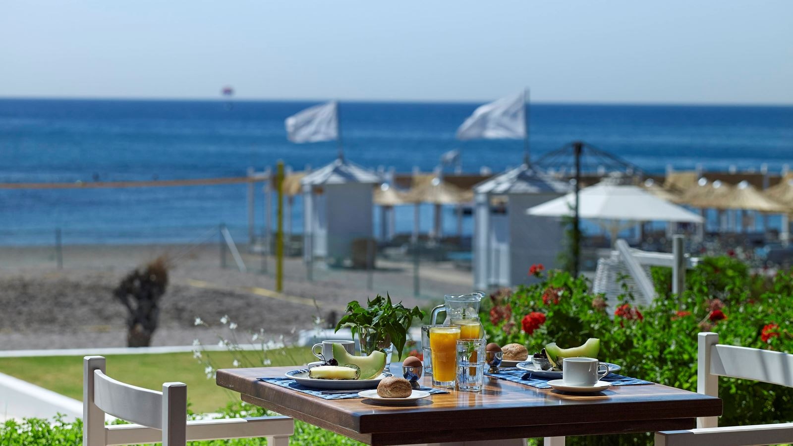 restaurants-ammades-sea-side-restaurant-and-bar