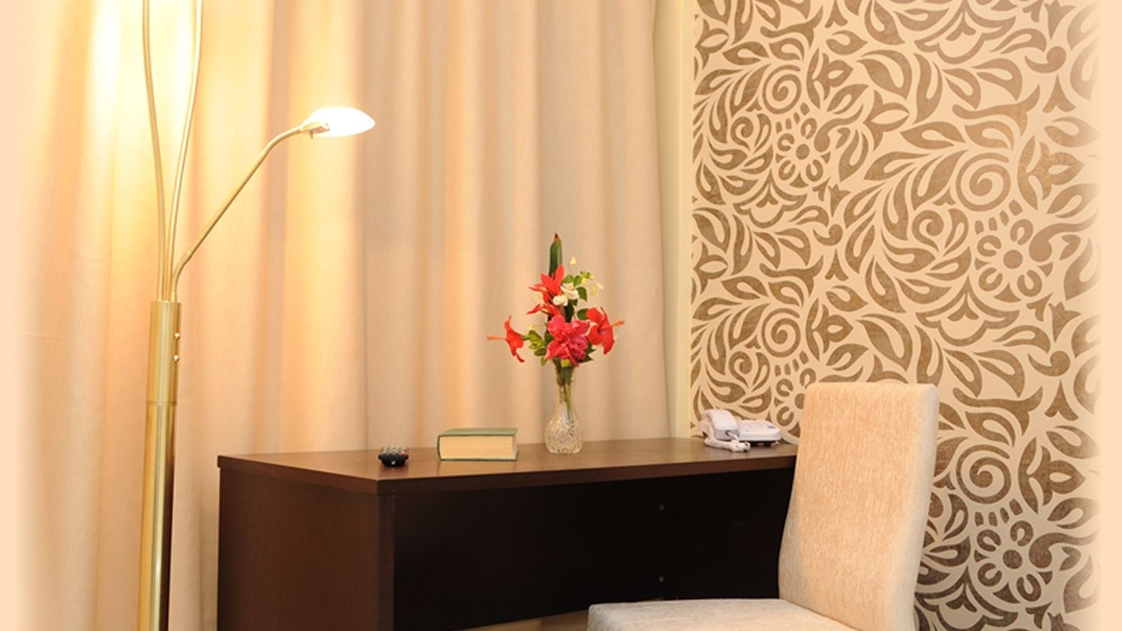 rooms-double-standard-room-balcony