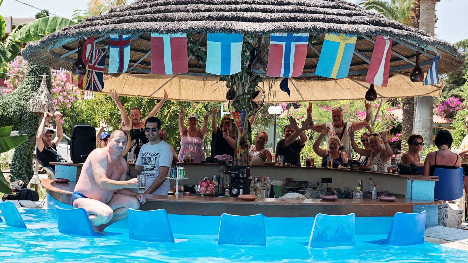 bars-snack--pool-bar