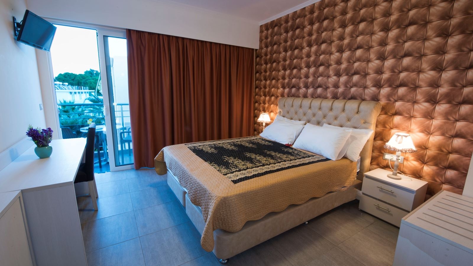 rooms-double-superior-room-balcony