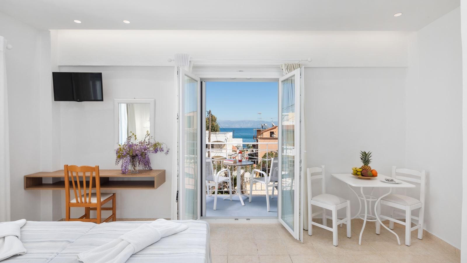 rooms-superior-twindouble-studio-with-sea-view