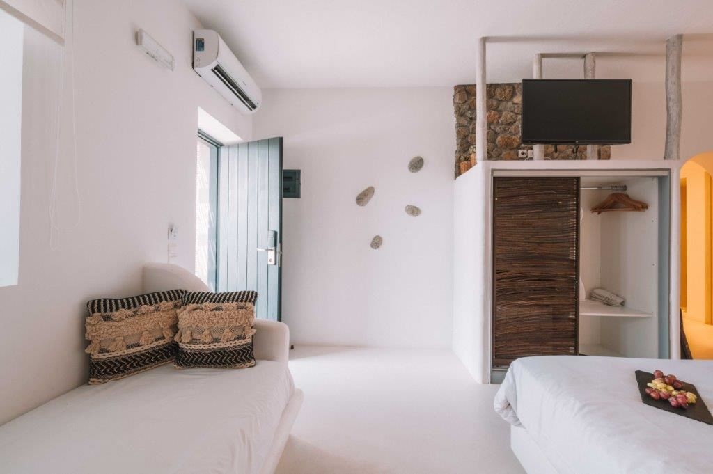 rooms-friends-and-family-room-3-guests