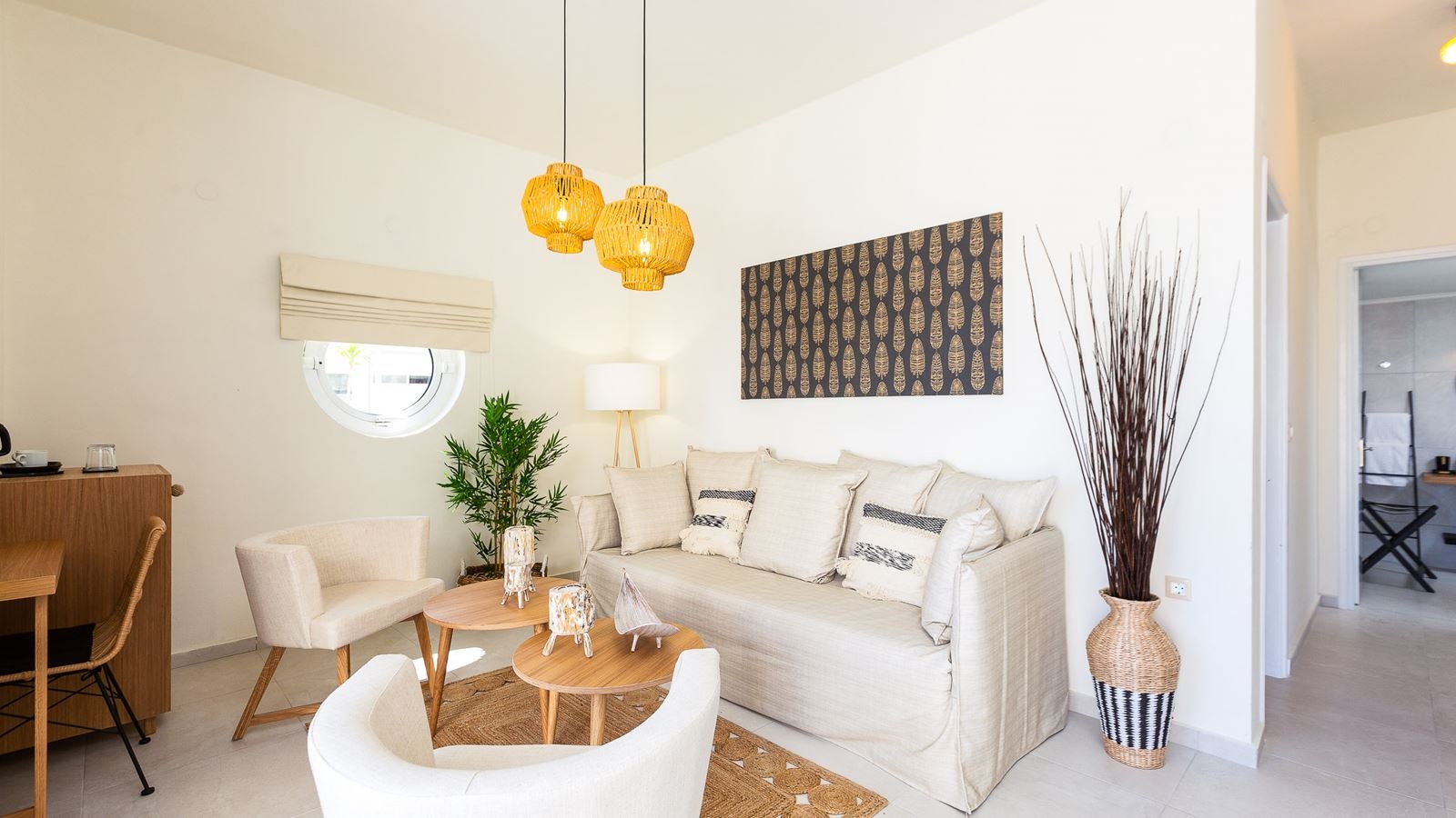 rooms-superior-sideseaview-balcony-or-terrace