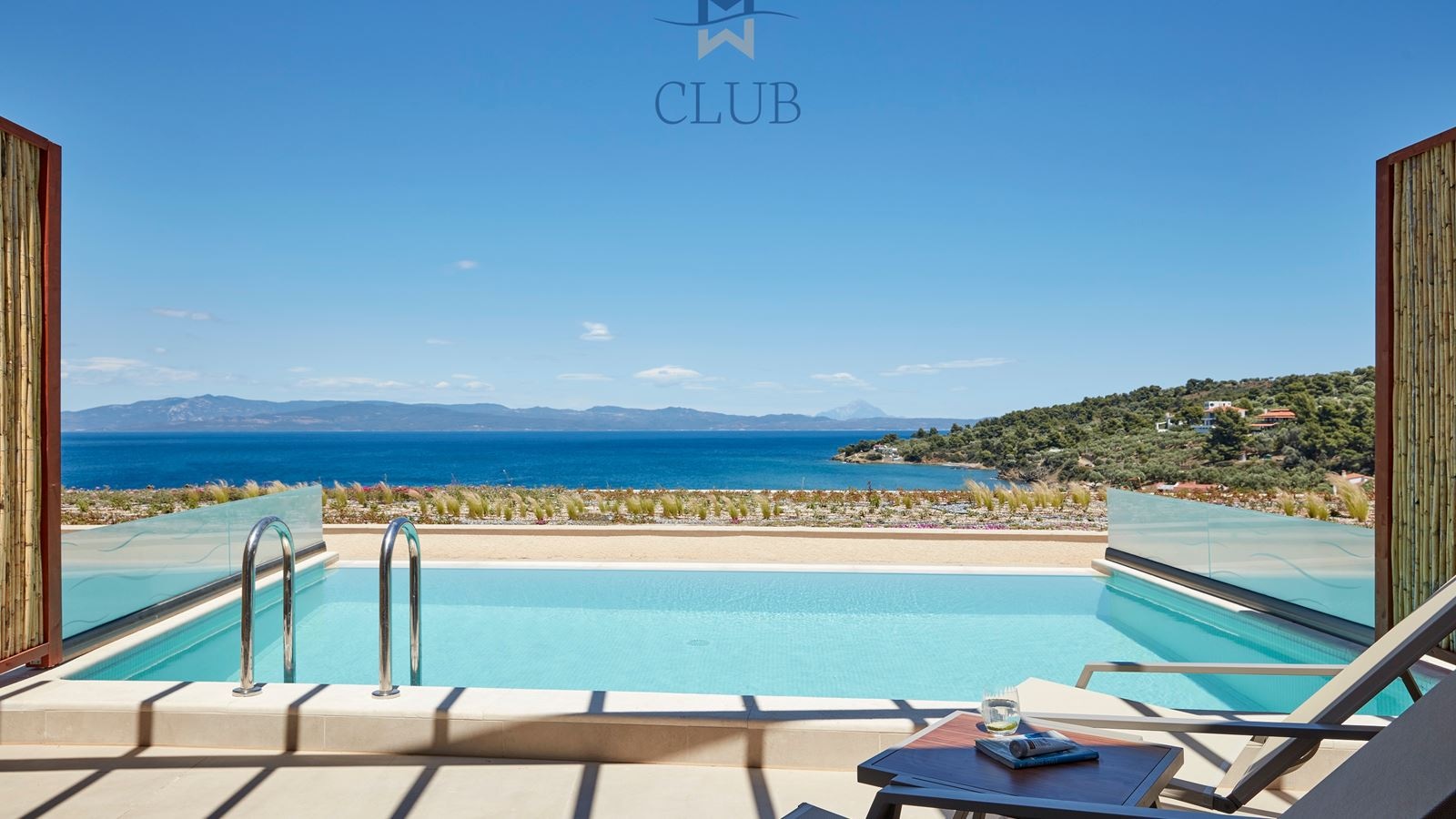 rooms-club-sea-view-private-pool-room