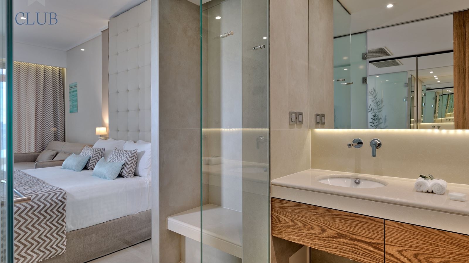 rooms-club-sea-view-room