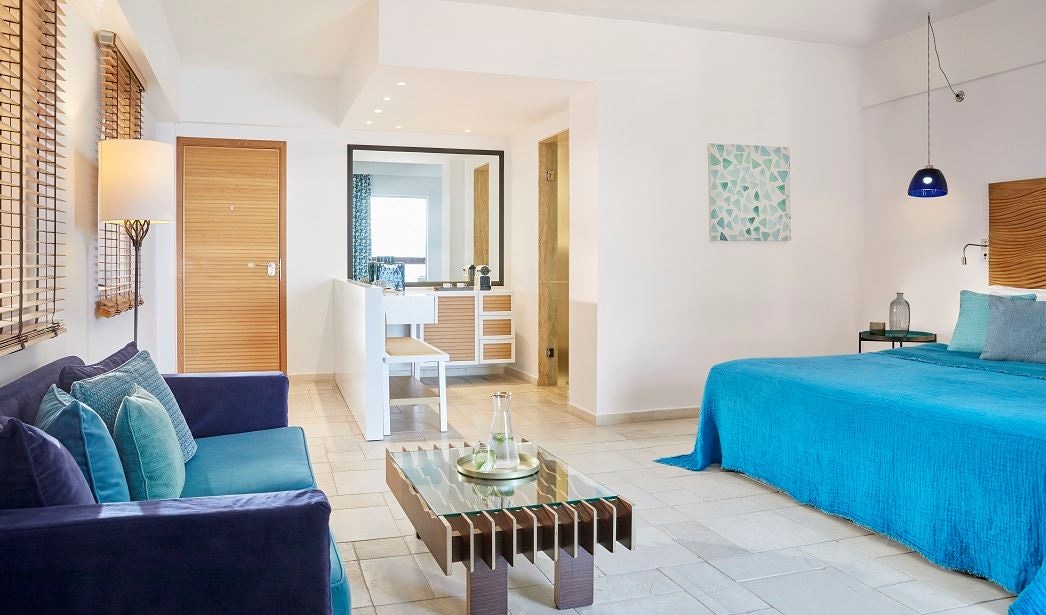 rooms-suite-junior-sea-view-balcony