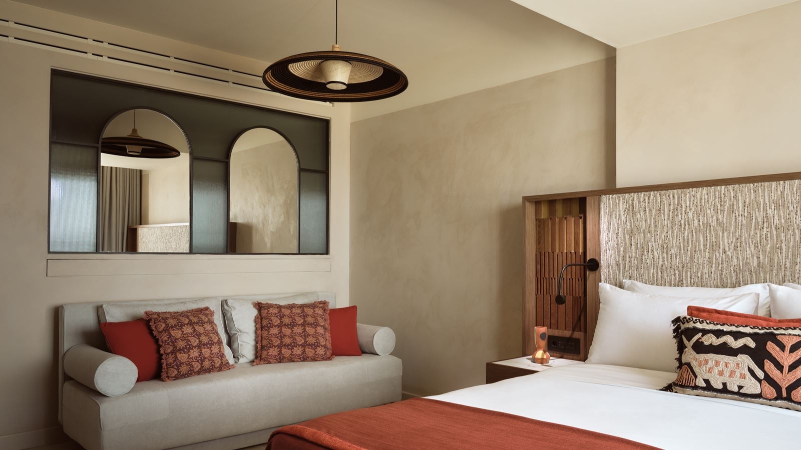 rooms-deluxe-junior-suite-sea-front