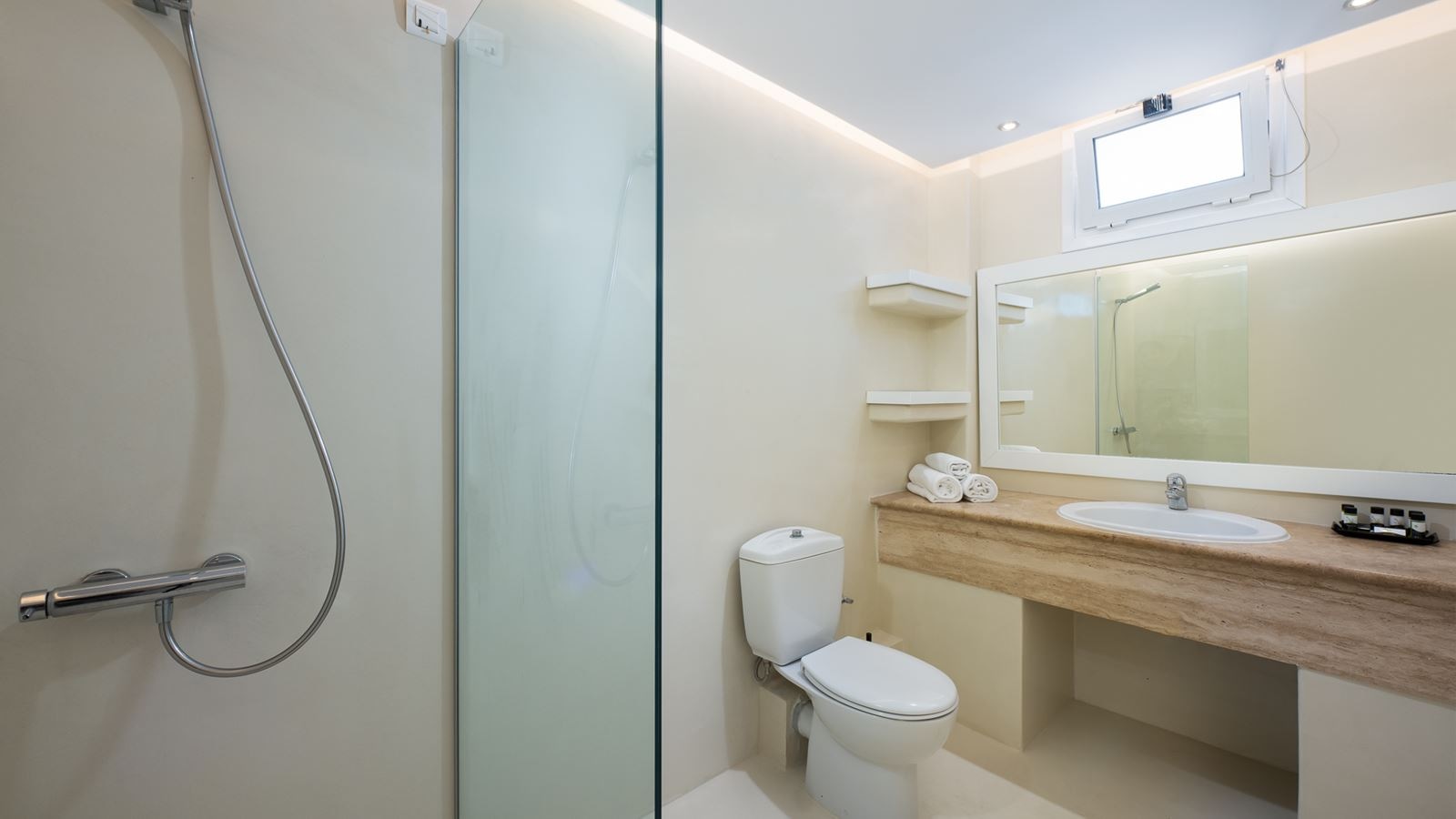 rooms-junior-suite-sea-view