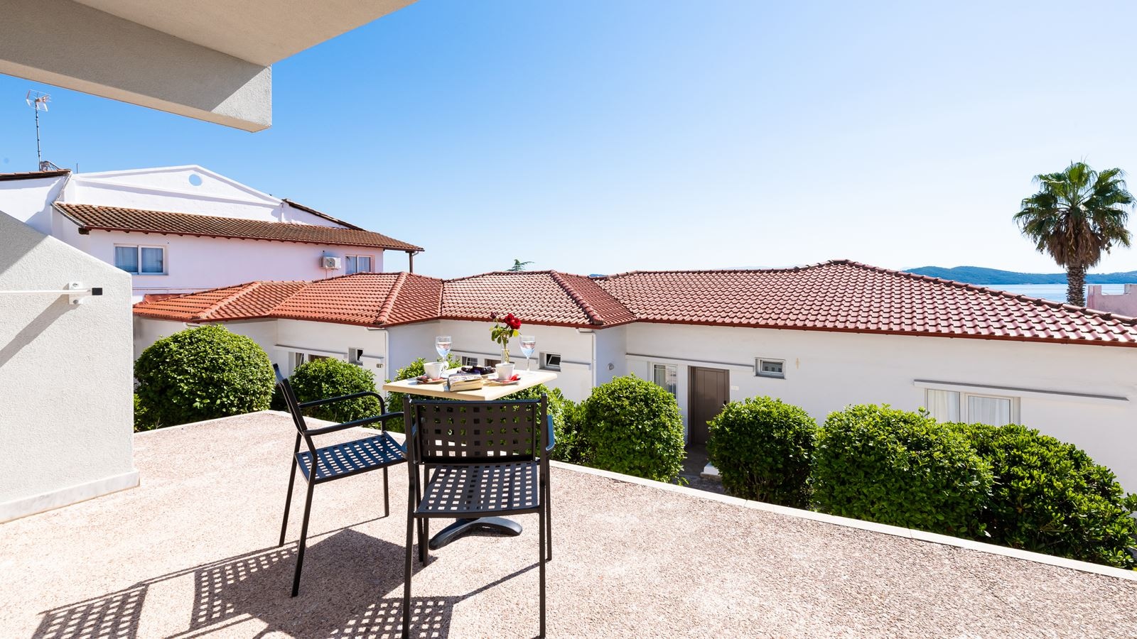 rooms-family-room-superior