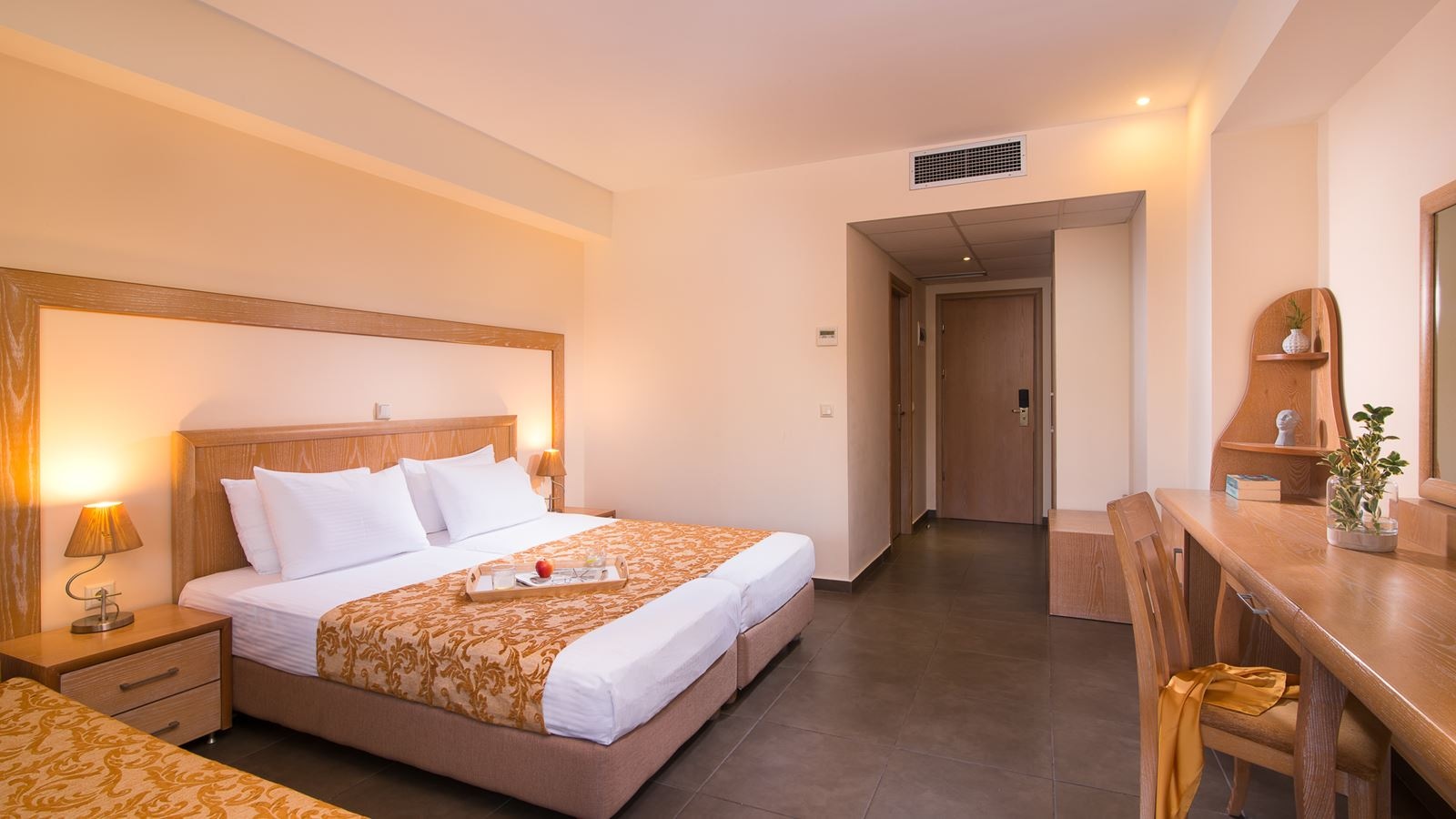 rooms-superior-room-garden-view