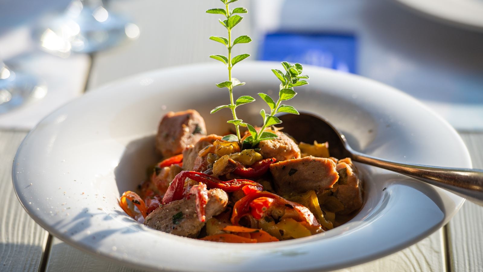 restaurants-thalassa-blue-restaurant