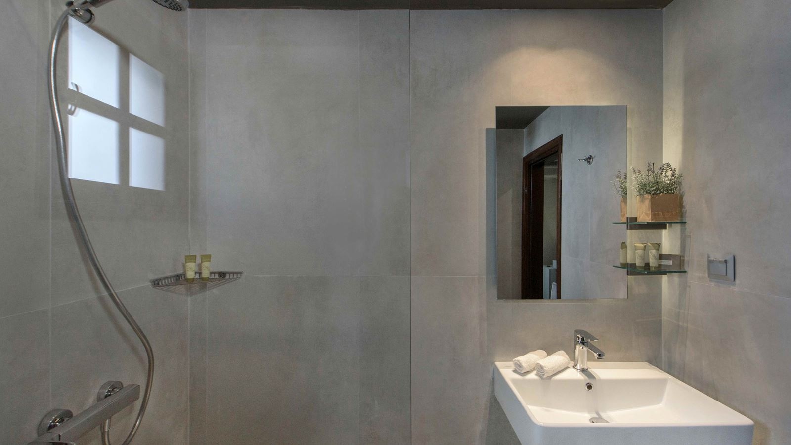 rooms-room-double-garden-view