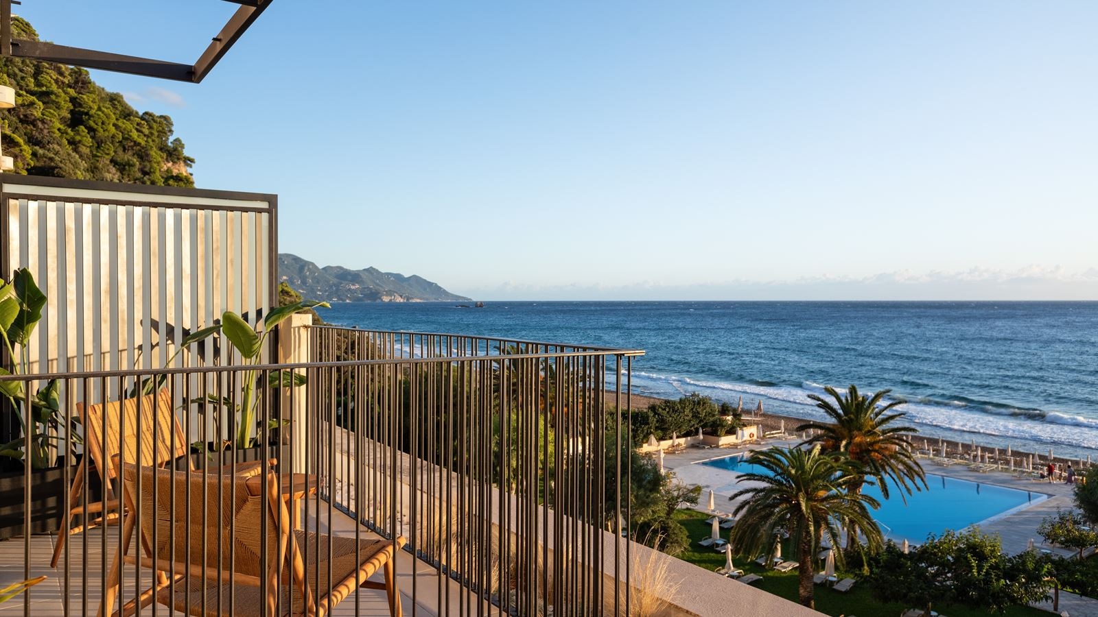 rooms-sapphire-junior-suite