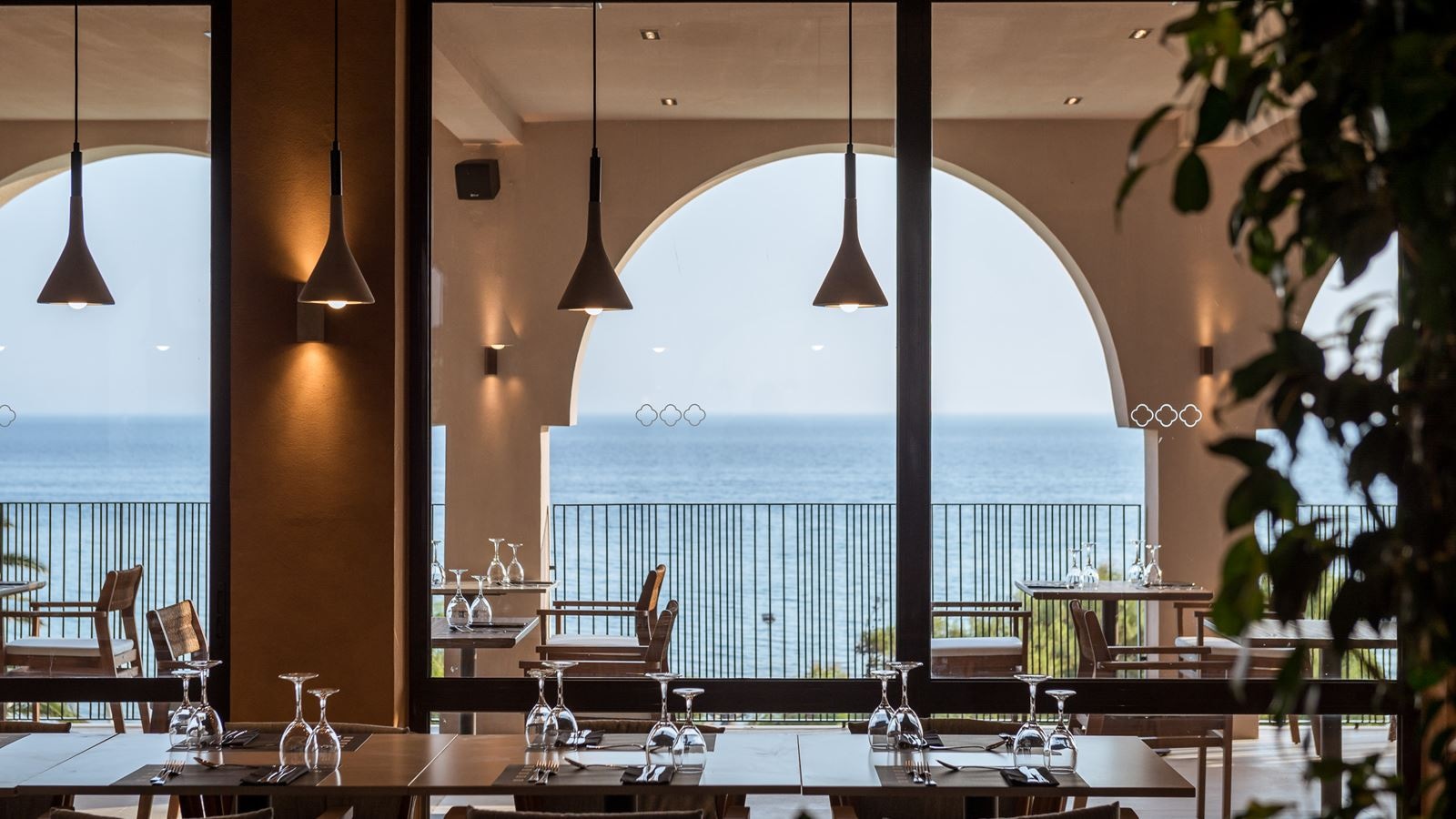 restaurants-agora-buffet-restaurant