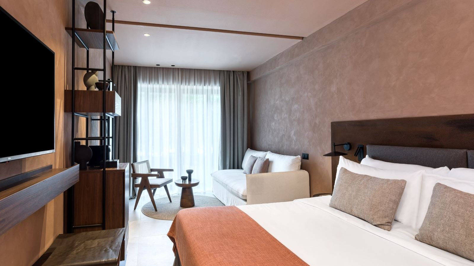 rooms-patio-junior-suite