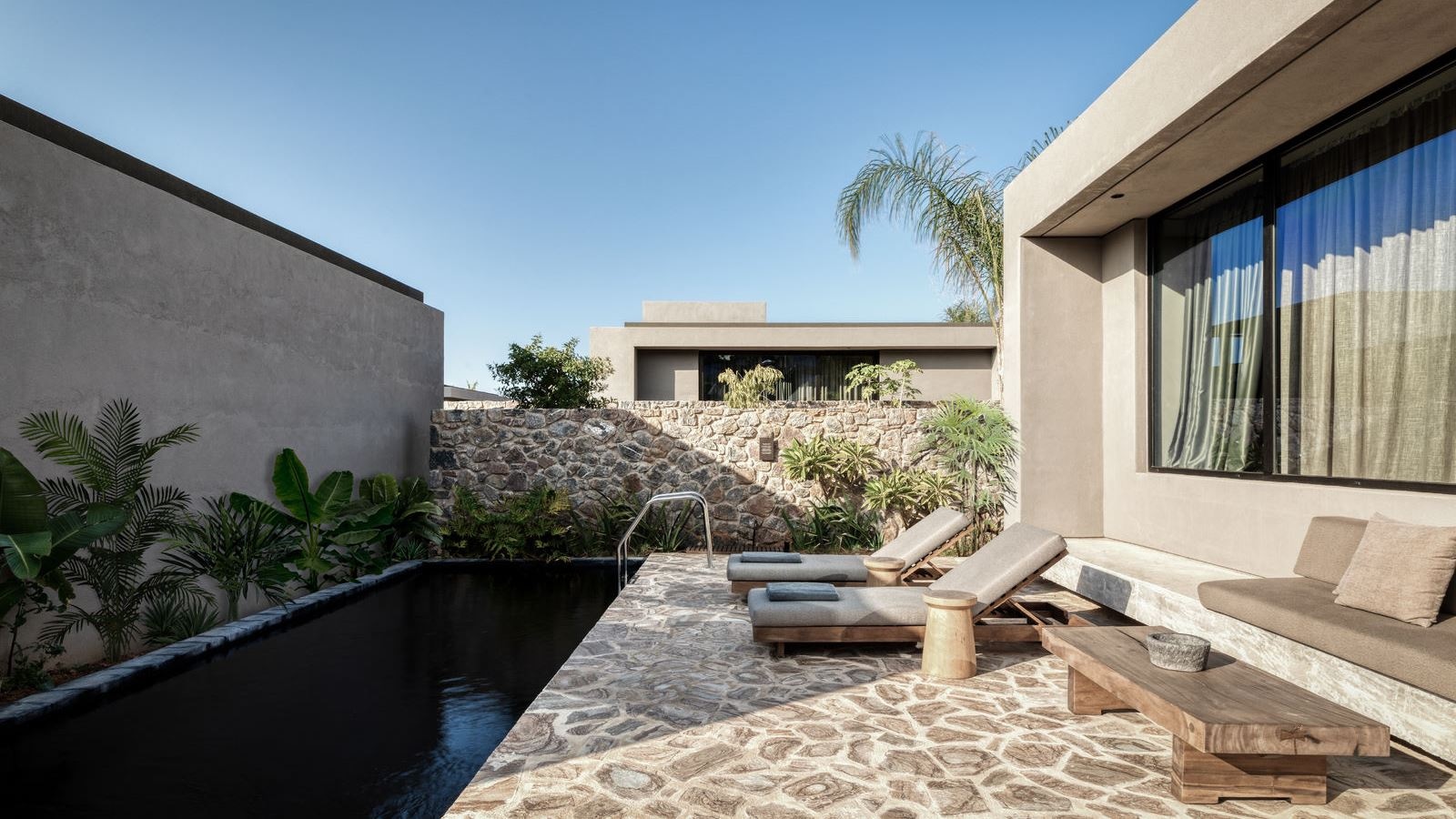 rooms-tropical-family-grand-pavilion-private-pool