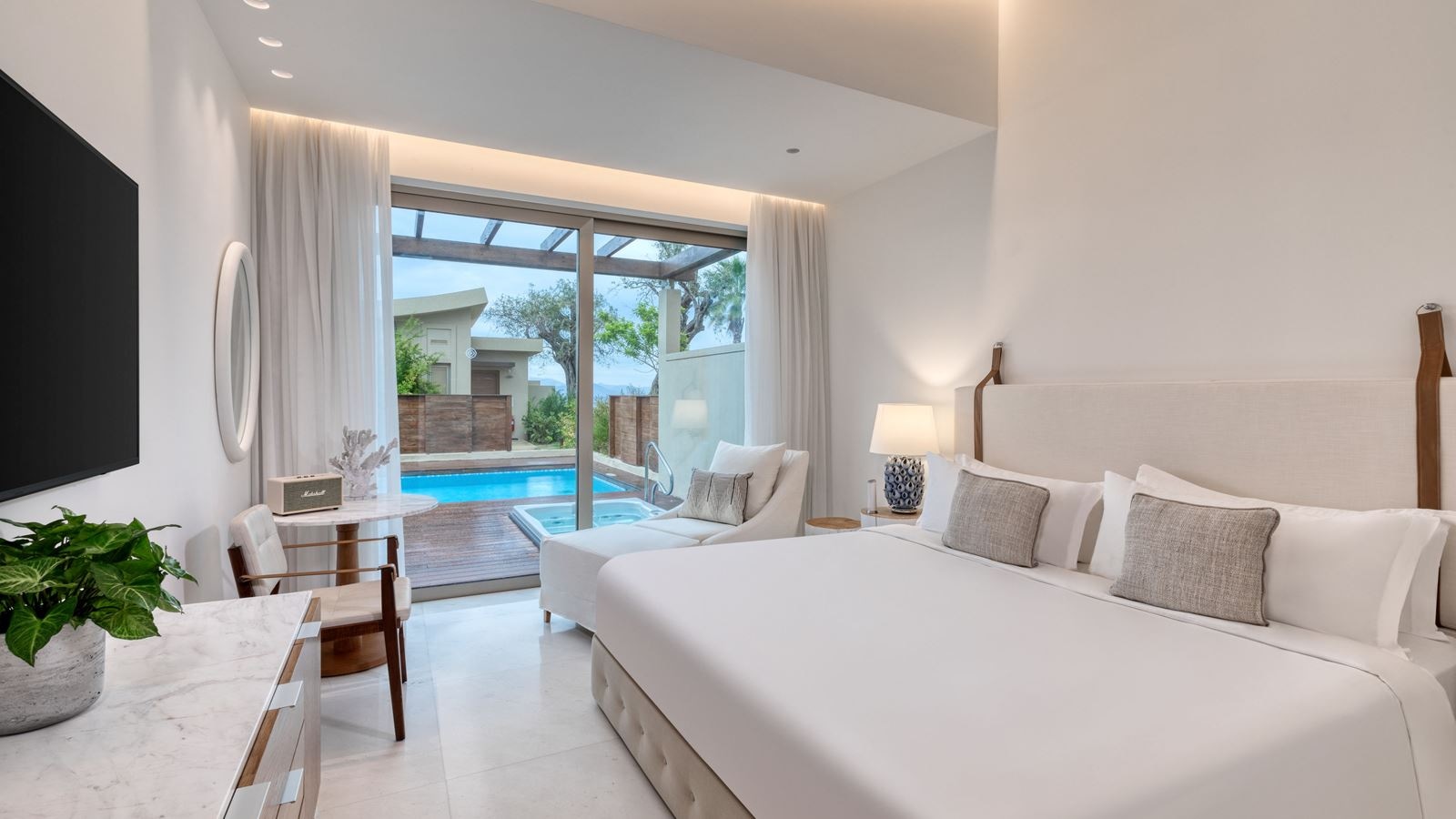 rooms-pavilion-suite-sea-view-with-jacuzzi-and--private-pool