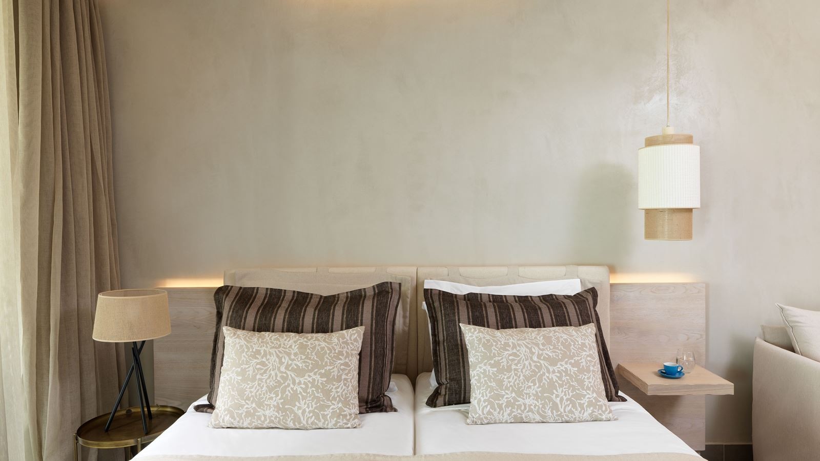 rooms-double-room-inland-view