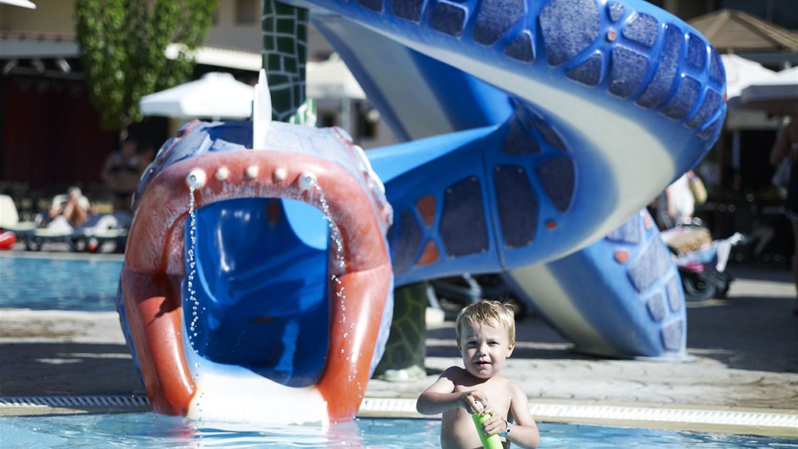 pools-outdoor-childrens-pool