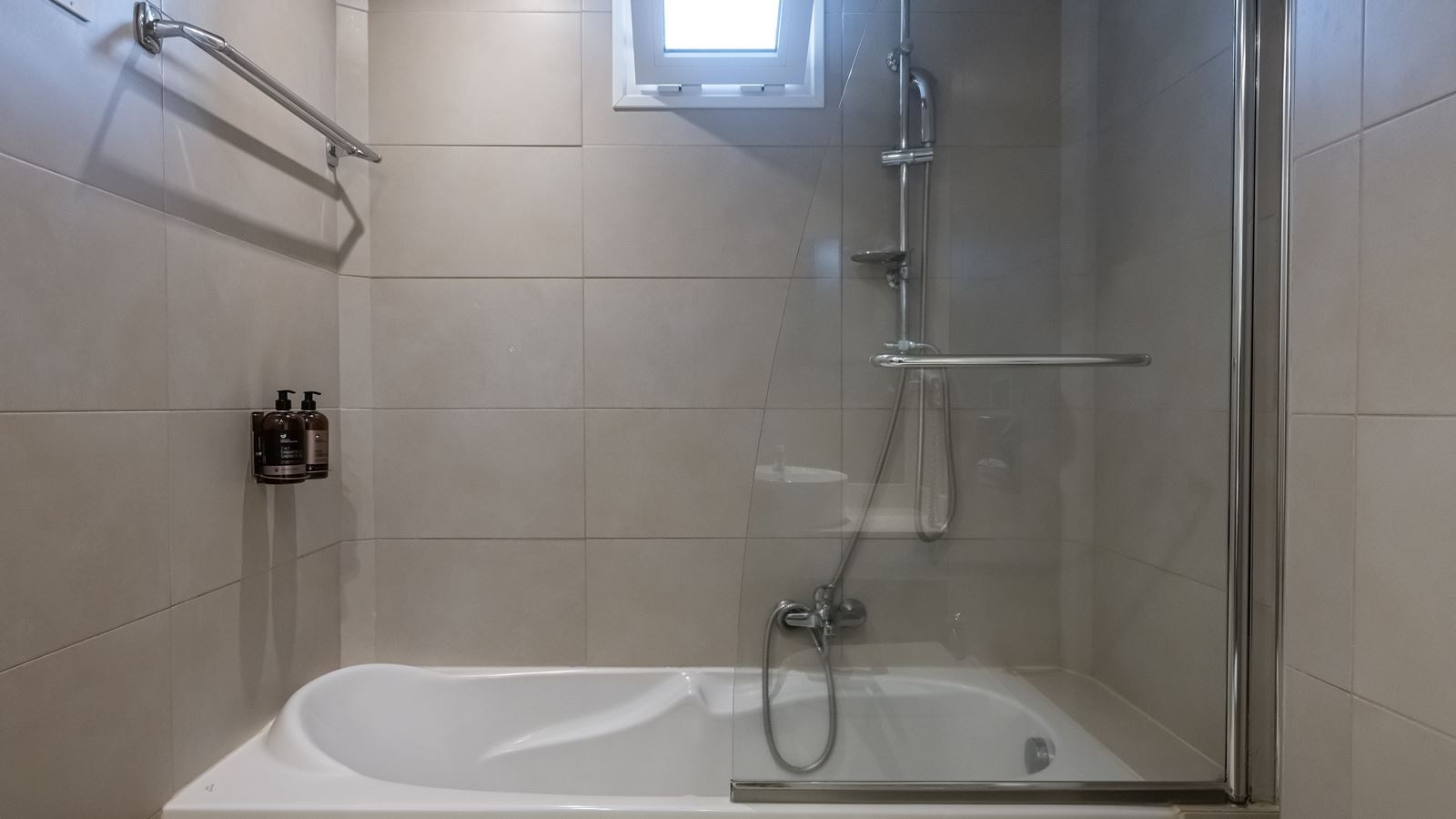 rooms-room-double-garden-view