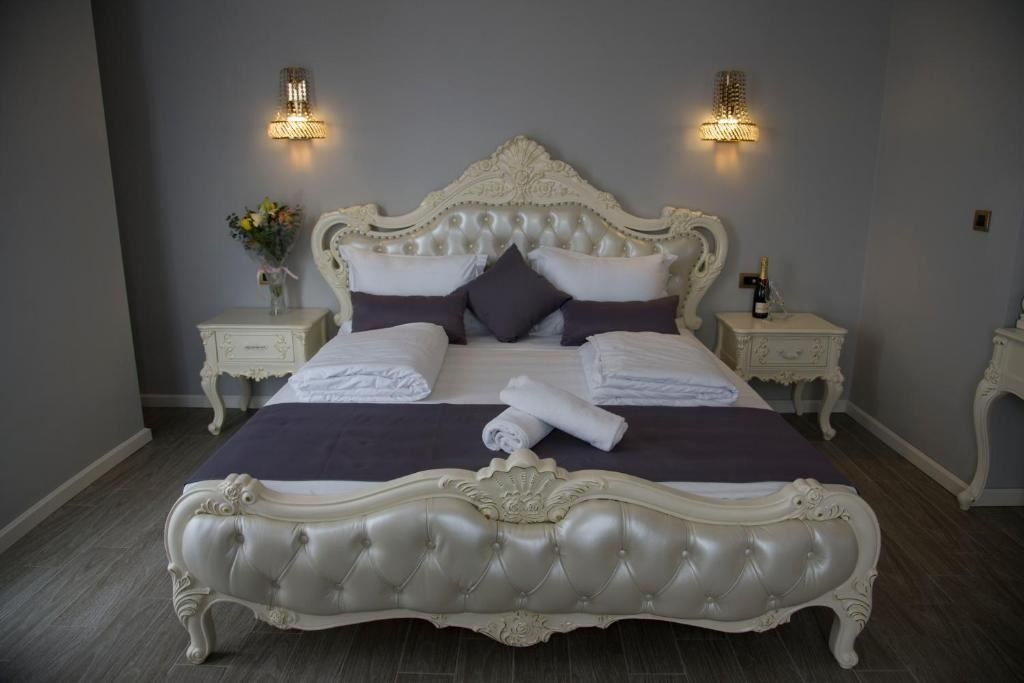 rooms-double-superior-economy-room