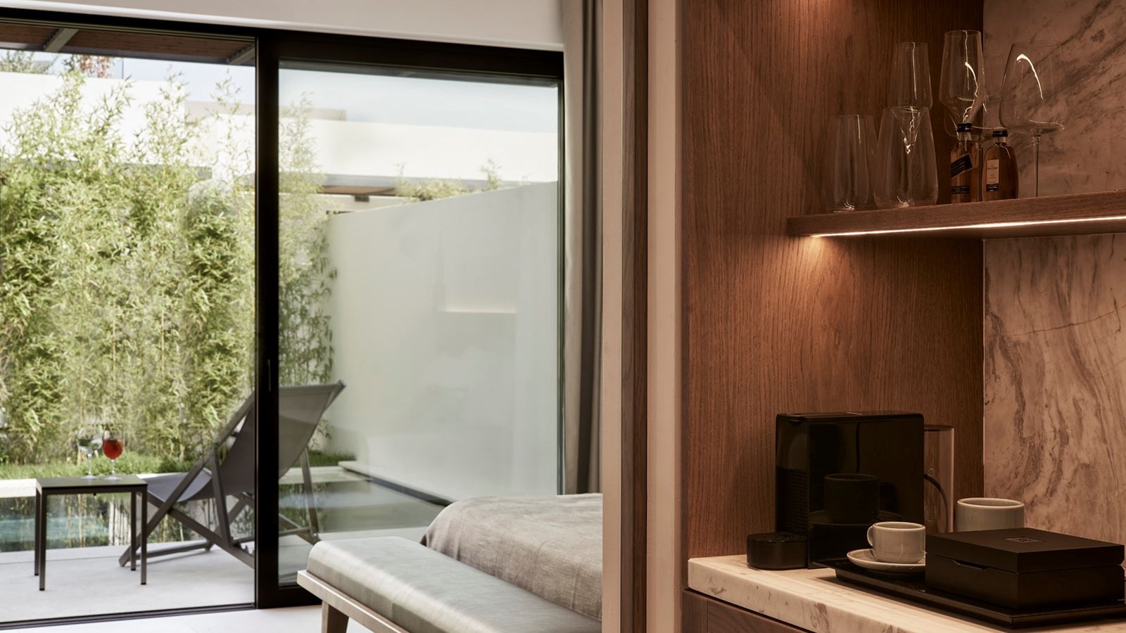 rooms-corfiot-2-bedroom-suite-with-private-pool