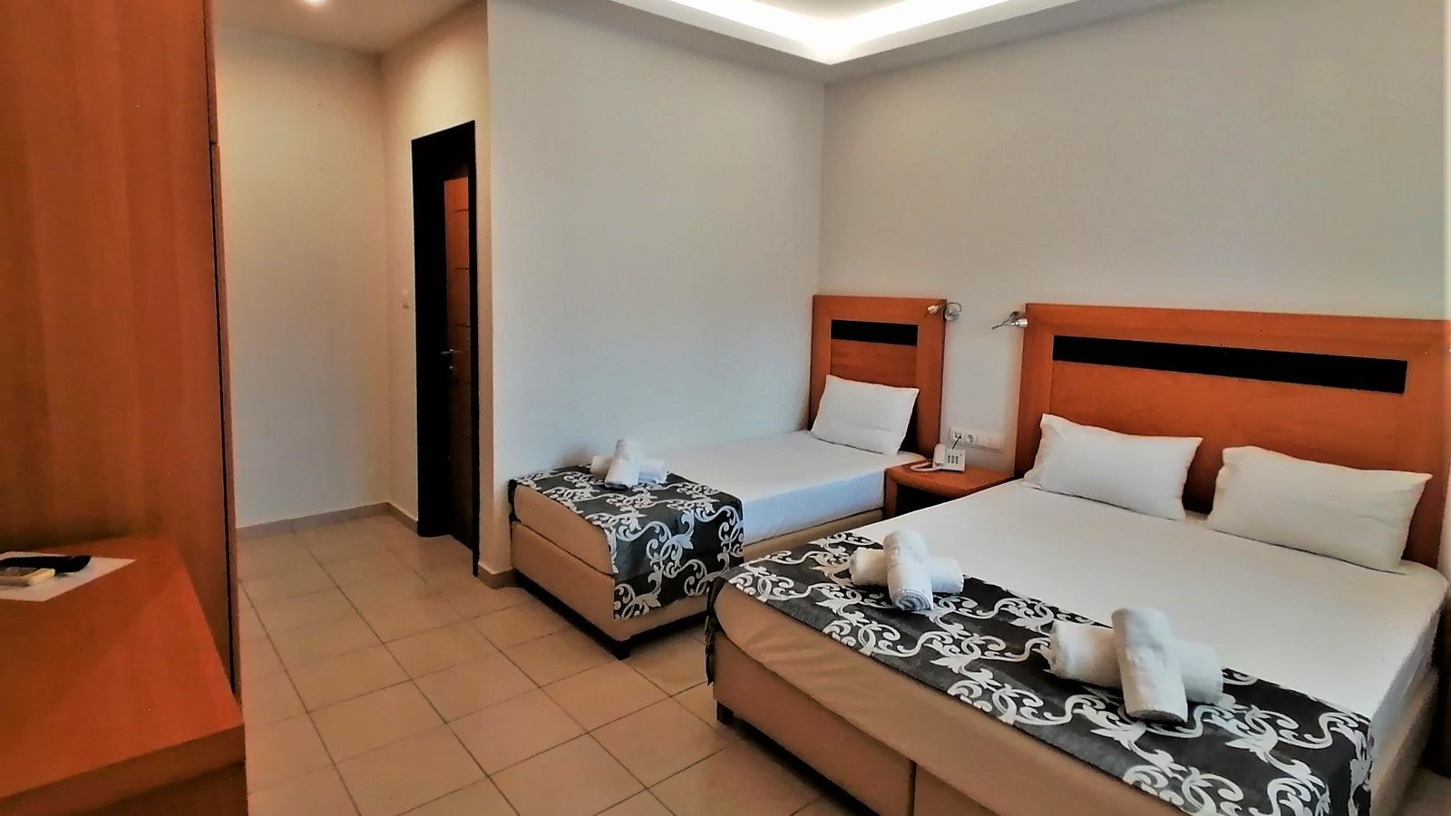 rooms-room-standart-triple