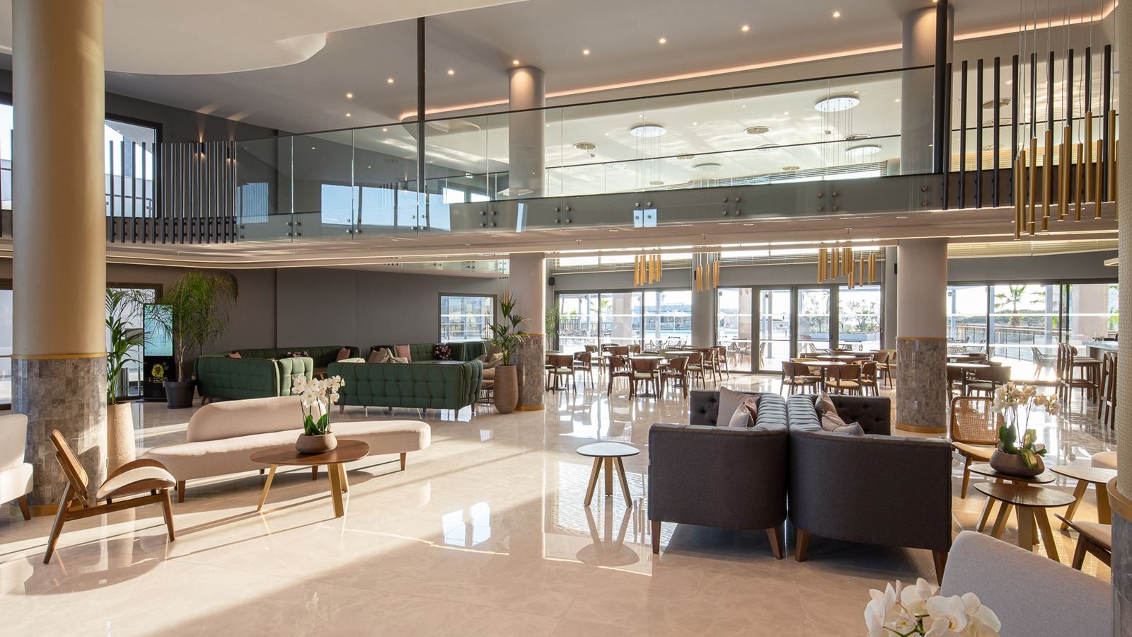 bars-pancratium-lobby-bar