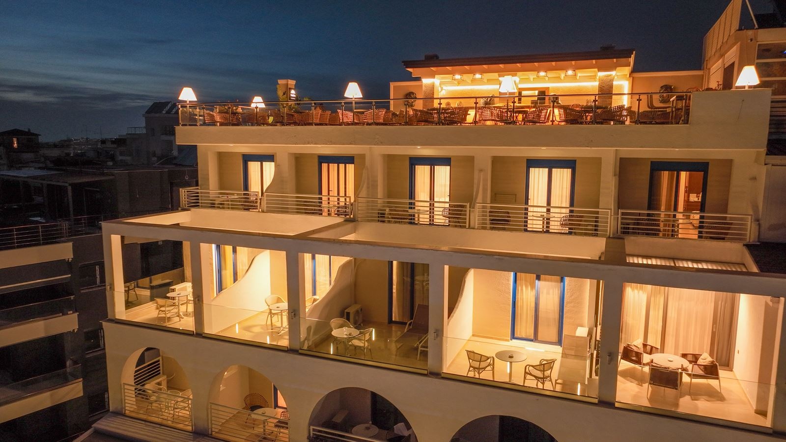 bars-roof-garden-open-bar