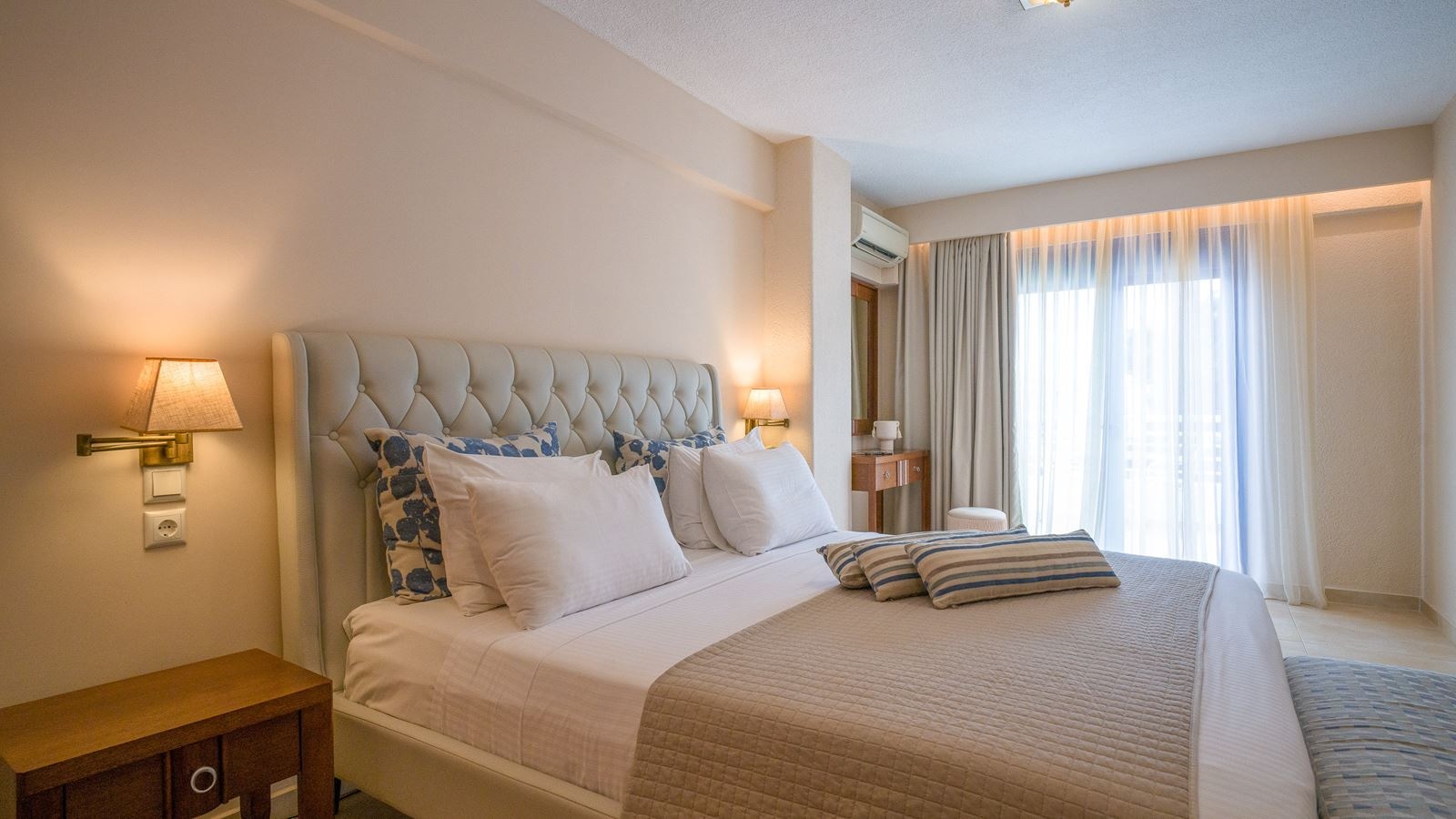 rooms-standard-double-room