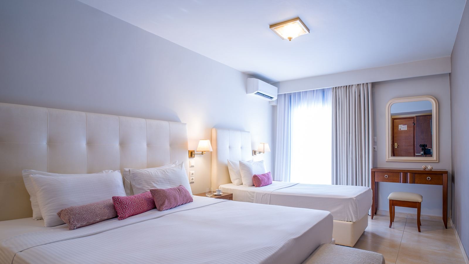 rooms-triple-standard-room