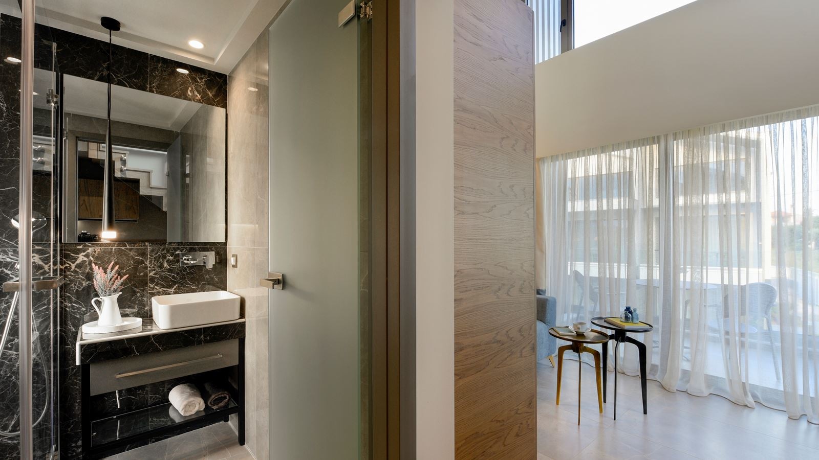 rooms-premier-loft-poll-view-balcony