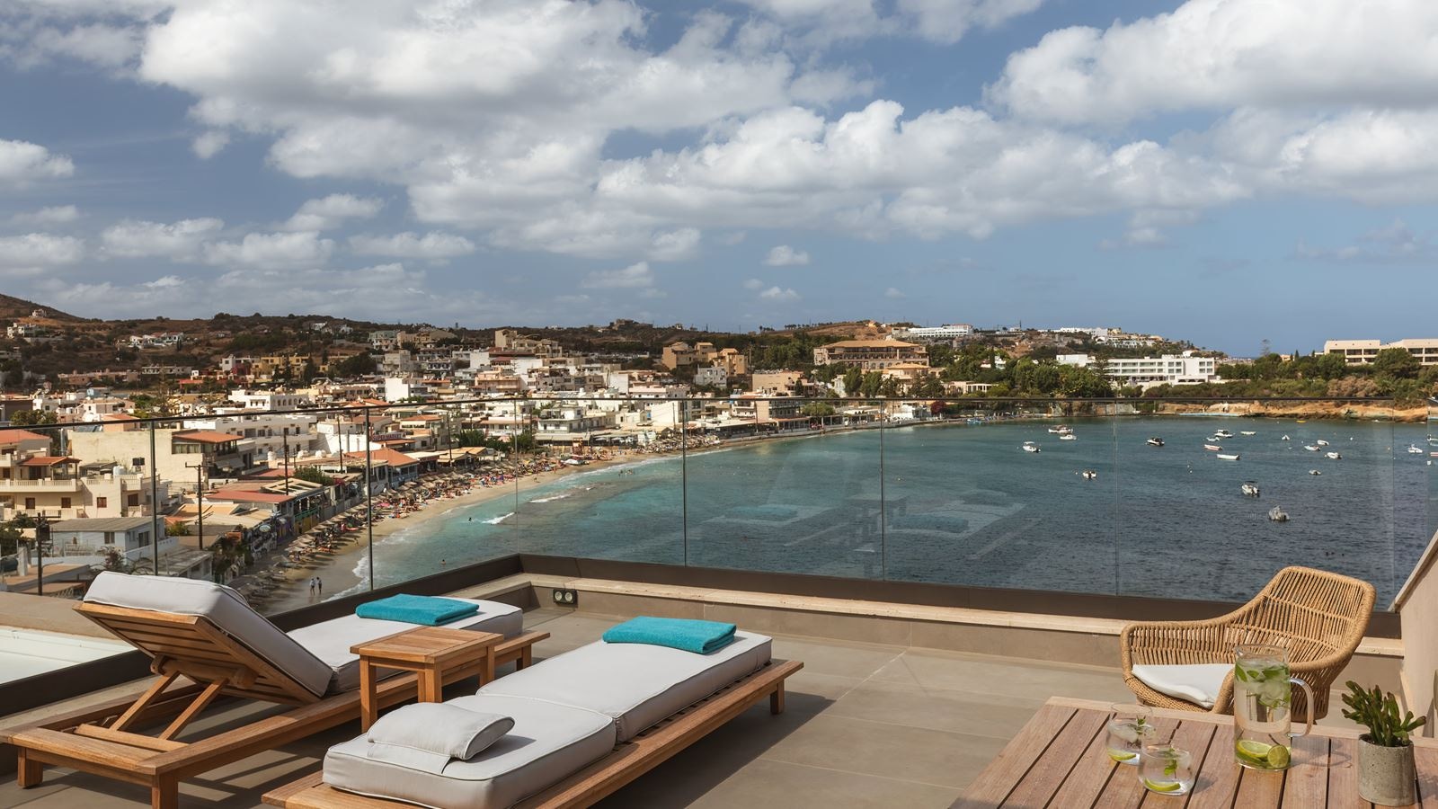 rooms-sapphire-vip-suite-plunge-pool-sea-view