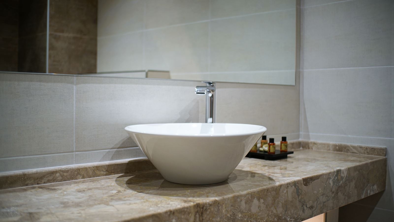 rooms-deluxe-doublepool-view