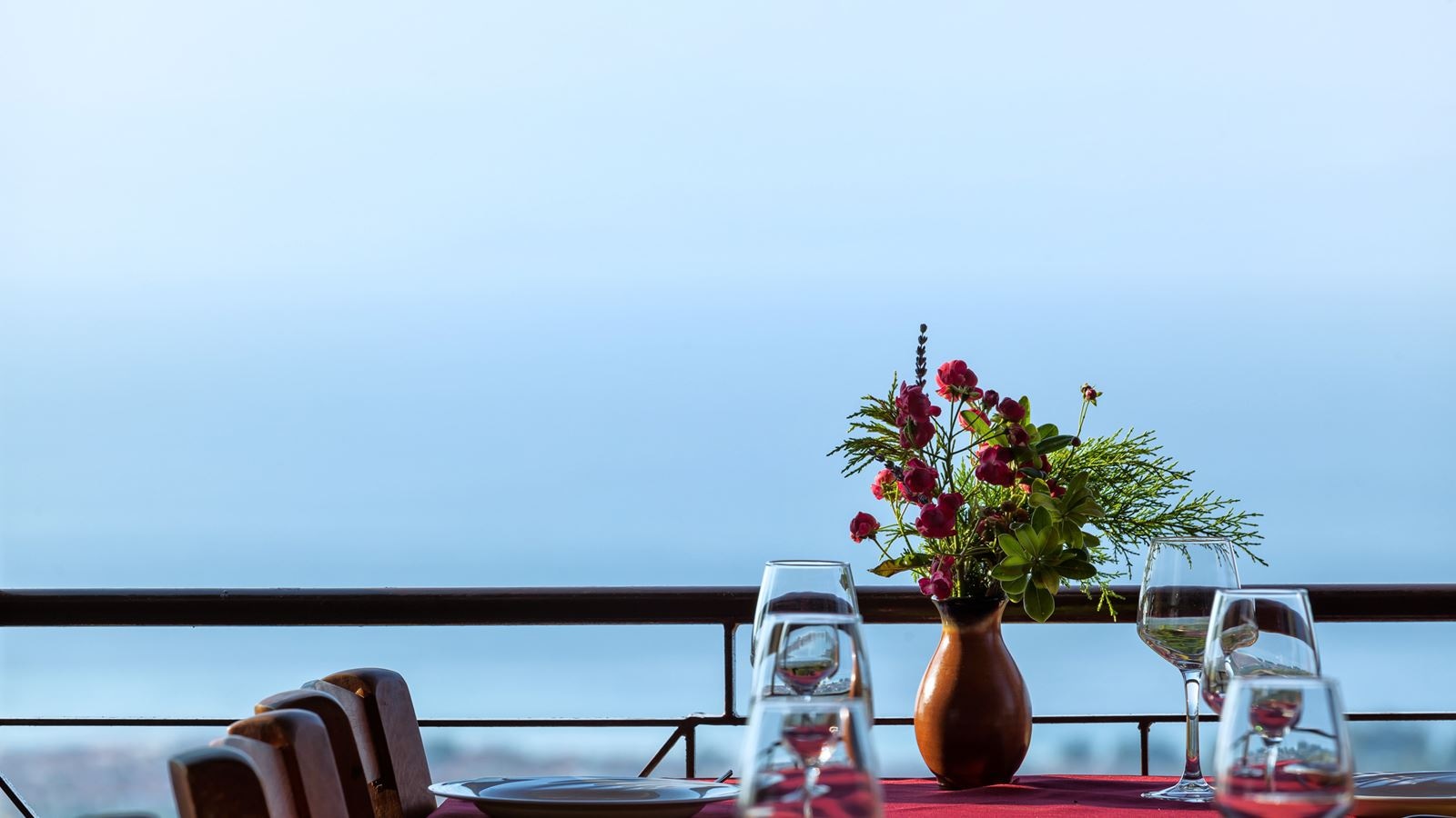 restaurants-main-building