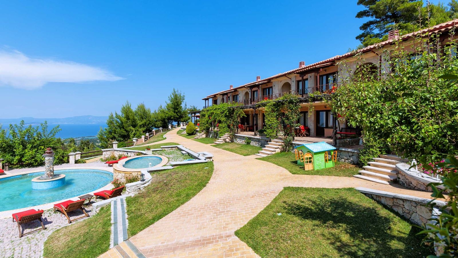 rooms-athos-|-family-suite