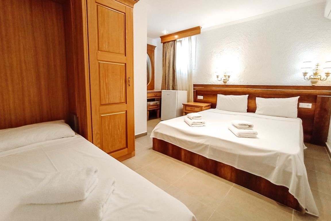 rooms-bungalow-triple-room