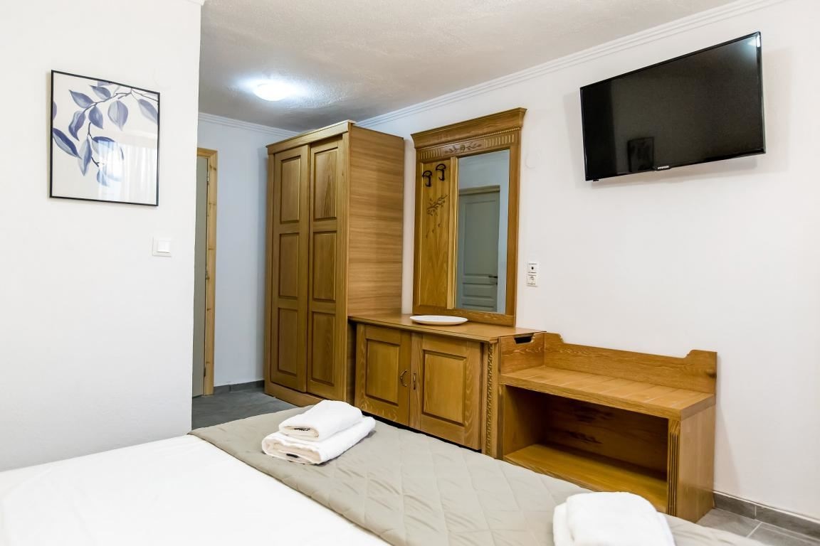 rooms-economy-triple-room