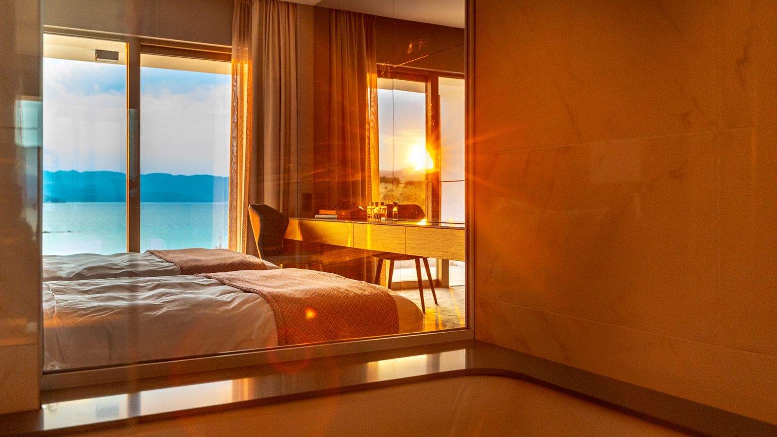 rooms-port-sea-view-room