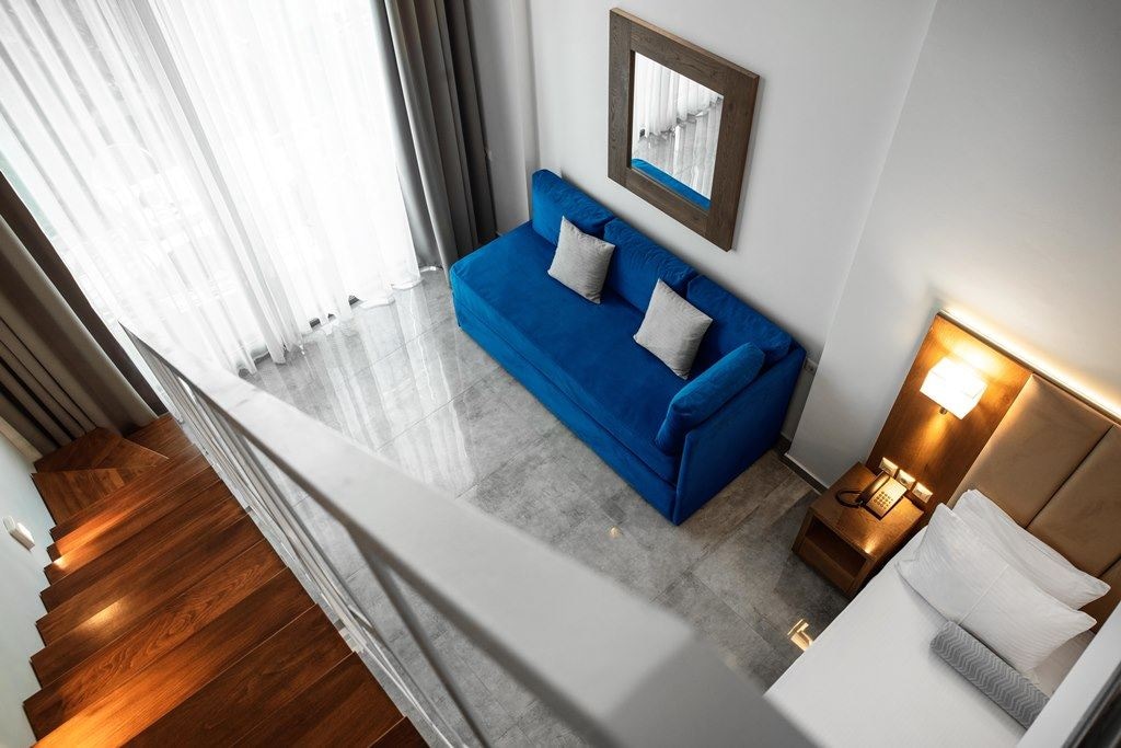 rooms-split-level-apartment