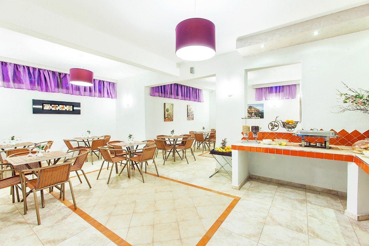 restaurants-dinning-room