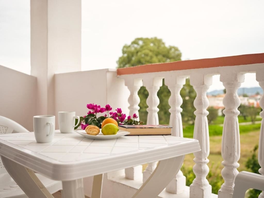 rooms-quadruple-room