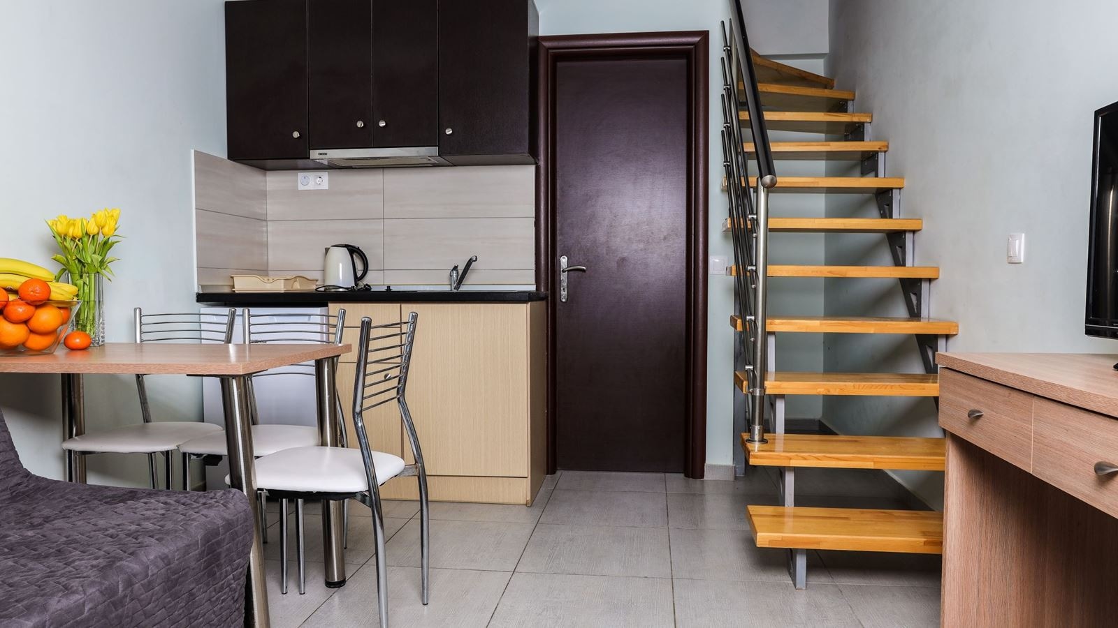 rooms-2levels-apartment